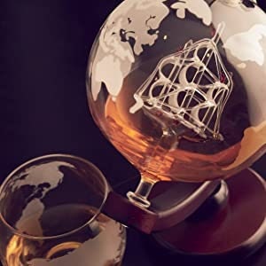 Whiskey Decanter Globe Set with 2 Etched Globe Whisky Glasses - for Liquor, Scotch, Bourbon, Vodka - 850ml