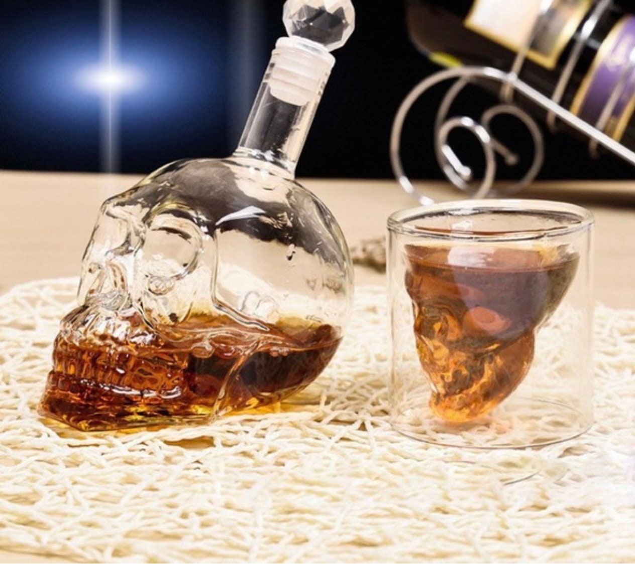 Skull Gothic bars Whiskey Decanter 550ml Glass Skull Head Wine Bottle Liquor Decanter for Scotch Vodka Whisk